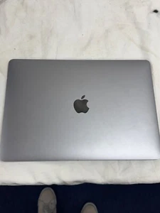 macbook pro 2017 13 inch - Photo 1/4