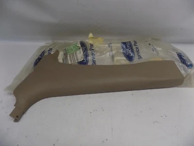 Nueva cubierta de moldura de pilar central Ford Escort Tracer 1997-2002 OEM F7CZ-5424347-AAA Foto 1 de 3