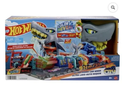 Hot Wheels City Ultra Shark Car Wash Playset with Color Reveal Toy Car - Image 1 of 3