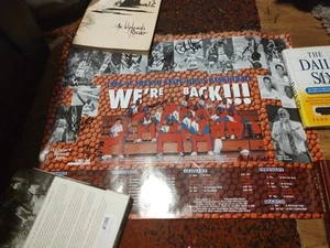 Póster de baloncesto firmado por el equipo 1996-97 Fresno State para hombre Chris novato para hombre - Imagen 1 de 16