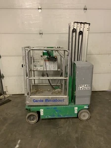 2014 GENIE GR20 20’ ELECTRIC RUNABOUT SCISSOR VERTICAL MAST DRIVABLE MAN LIFT - Picture 1 of 9