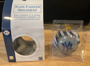 NY Yankees 2006 Forever Collectibles Hand Painted Christmas Ornament NIB - Picture 1 of 2