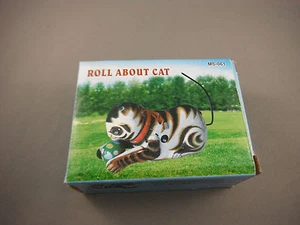 Wind Up Tin Toy -  Roll Over Cat - Picture 1 of 5