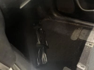 Gato de piso usado para: Nissan Pathfinder 2019 grado A Foto 1 de 4