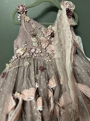 Anna Triant - Image 1 of 4