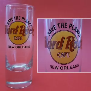 Vidrio de tiro Hard Rock Cafe Newport Beach Save the Planet. Amarillo y rojo. Texto negro - Imagen 1 de 4
