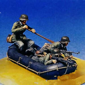 1/35 3pcs Resin Model Kit German Soldiers in a Boat WW2 Unpainted