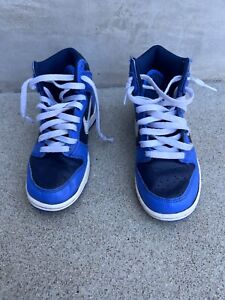 Nike Jordan Dunks / blue & White /Youth size  4 or 5