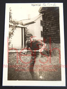 Vintage 1930's 4.5"x 3.5" B&W photo Kid baseball bat - Picture 1 of 2