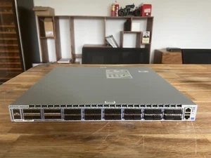 Arista - DCS-7060CX-32S-R - 7060CX-32S 32x100GbE QSFP28 2x10GbE SFP+ - Afbeelding 1 van 5