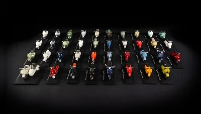 VESPA - Collezione completa -  scala 1:18 - Maisto - Immagine 1 di 2