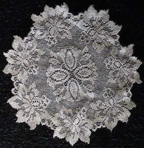 Lace Doily 13.25" Silver Metallic Savoy Table Accents Livingroom Bedroom - Picture 1 of 4