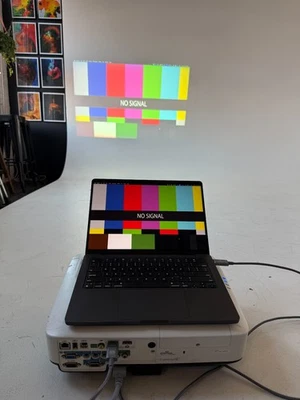 Epson PowerLite 2250U Projector 5000 Lumens READ Discoloration at top and bottom - Image 1 of 4