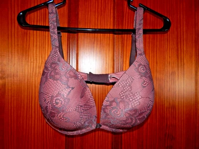 SUJETADOR CIRUELA LILYETTE PLUNGE ENCAJE, FORRO MEDIANO, TALLA 36 DD, 0874 Foto 1 de 3