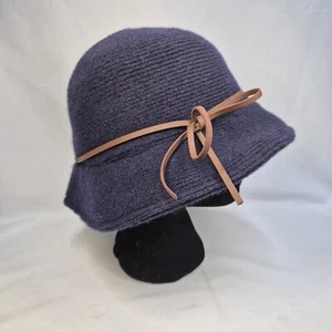 National Trust Cloche Mütze Damen mittelblau Vintage Strick Miss Marple - Bild 1 von 8