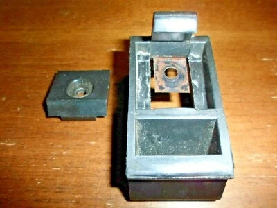 1988 Jeep Cherokee - Center Console Lid Latch Foto 1 de 4