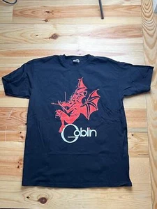 Vintage 90s Goblin Band T-Shirt L | Horror Prog Rock Red Demon Fruit of Loom - Bild 1 von 4