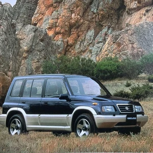 Suzuki Escudo Katalog 2 1994 1996 K1 - Bild 1 von 10