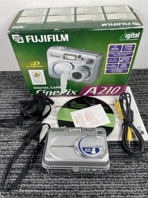 🔥 Fujifilm • FinePix A Series A210 3.2MP Digital Camera Silver • Tested Working - Image 1 of 4