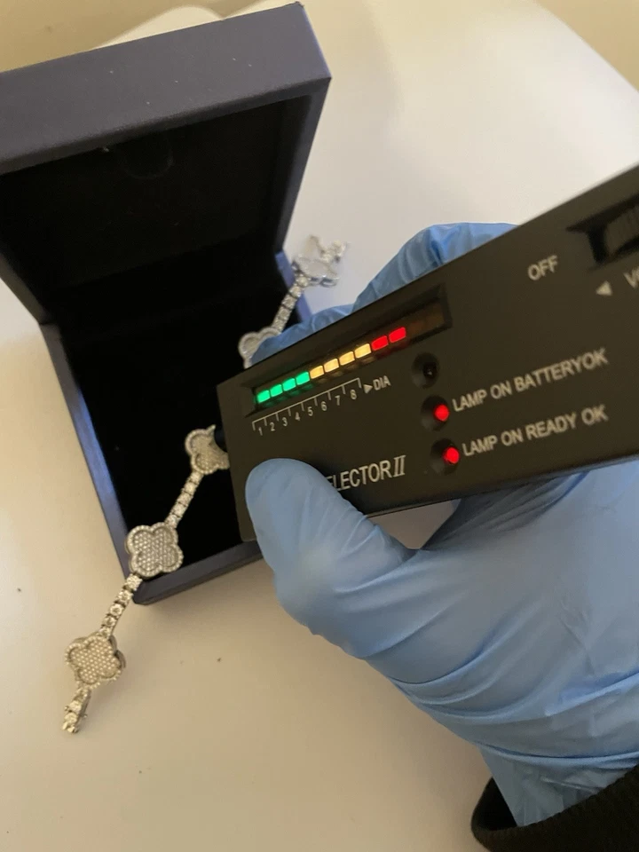 Pulsera trébol moissanita de plata de ley 925 pasa probador Foto 1 de 4