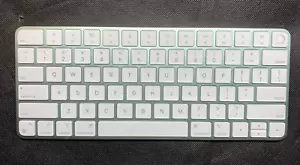 OEM Apple Magic Keyboard A2438 - Wireless w/ Touch ID (Green, Genuine) - Picture 1 of 7