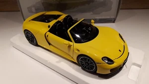 Minichamps 1/18 Porsche 918 Spyder 2013 - Yellow - Limited Edition - Brand New - Picture 1 of 9