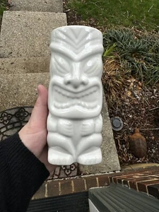 Taza Tiki blanca taza hawaiana isla de Pascua piscina bar vajilla cabeza hawaiana - Imagen 1 de 6