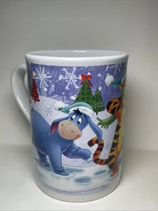 Tazza caffè Winnie The Pooh Piglet che gioca nella neve Disney da collezione 8 oz - Foto 1 di 6