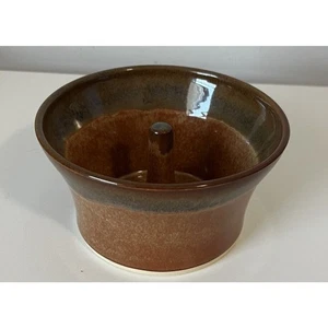 DP Studio Art Pottery Apple Baker Bowl Saluda N Carolina Earthtones - Imagen 1 de 6