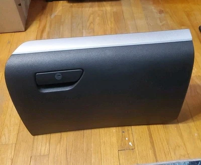 Ford Explorer 2011-2019 guantera puerta cubo de almacenamiento negro plateado moldura OEM Foto 1 de 4