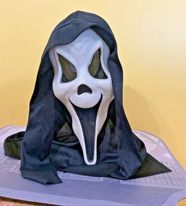 Vintage 90's Fun World DIV Scream Mask Happy Ghost Face Glows in Dark - Picture 1 of 8