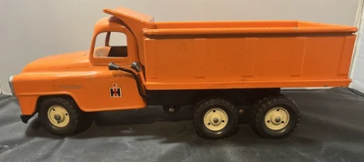 Original VINTAGE TRU SCALE IH  INTERNATIONAL HARVESTER IH ORANGE DUMP TRUCK - Image 1 of 4