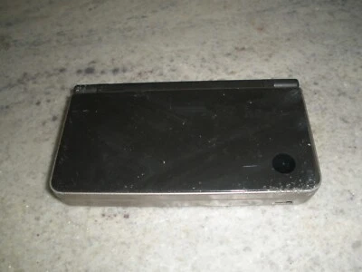 NINTENDO DSI XL HANDHELD SYSTEM TESTED WORKS (BLACK?) - Image 1 of 4