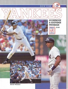April 4, 1993 NY Yankees program & scorecard : Bernie Williams cover vs. NY Mets - Picture 1 of 1