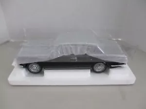PARAGON ROLLS ROYCE SILVER SHADOW 1:18 MPW 2 DOOR COUPE, NEW , PA-98202 - Picture 1 of 14