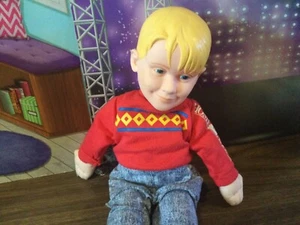 VINTAGE 1991 HOME ALONE KEVIN MCCALLISTER PULL STRING,TALKS FAST NEEDS REPAIR - Picture 1 of 15