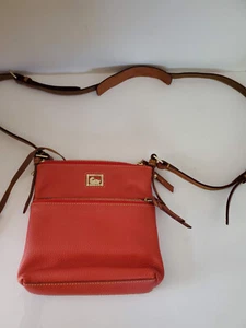 Dooney & Bourke Letter Carrier Crossbody Leather Handbag Cranberry Red. - Picture 1 of 4
