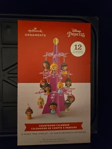 Calendario dell'avvento 12 giorni Hallmark DISNEY PRINCESS nuovo con scatola mini ornamenti esposizione albero - Foto 1 di 8