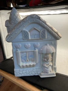 Precious Moments - 1995 Sugar Town Ice Cream Shop Cookie Jar Or Canister - Picture 1 of 8