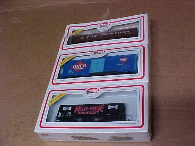 HO SCALE MILKBONE HOPPER - Fig Newton Gondola - OREO Box Car model power 3 Pack - Image 1 of 4