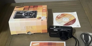 Cámara digital Samsung ES74 14,2 MP en caja negra - Imagen 1 de 6
