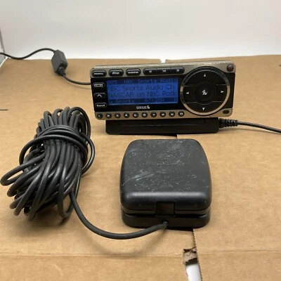 Active Subscription SIRIUS ST4 Satellite Radio with Car kit, Antenna Blemish LCD - Image 1 of 4