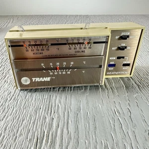 Trane Weathertron bay28x138a Heating / Cooling Thermostat - Picture 1 of 12