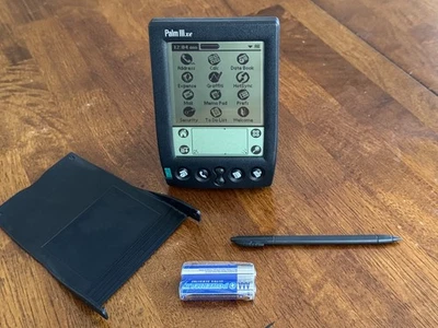 [PALM] IIIxe Handheld PDA with Stylus and Plastic Cover (SN# B0HP15T00418) - Image 1 of 4