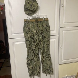 Neu mit Etikett Typ III AOR Combat Medium kurze Hose Trousers AOR W34x28 + Gürtel 8 Pt Mütze - Bild 1 von 11