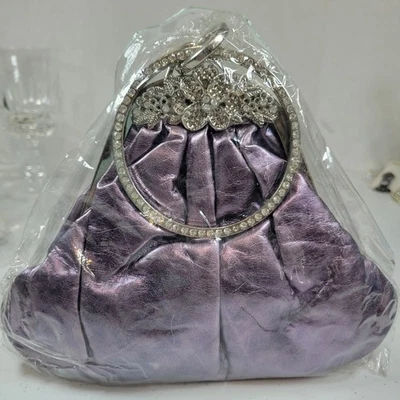 Bolso de Noche Metálico Púrpura De Colección Estrás Mango Floral Correa para el Hombro LEER Foto 1 de 4