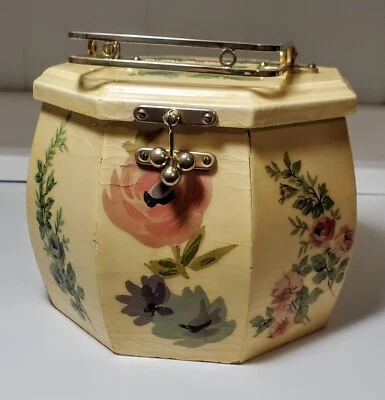 ÚNICO DE COLECCIÓN Cartera Caja Madera Octágono Floral Pintado a Mano con Mango de Latón - ¡Regalo Único! Foto 1 de 4