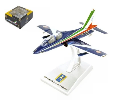 MODELLINO AEREO STATICO ITALERI MB 339 PAN FRECCE TRICOLORI 2025 PONY 6 1:100 - Immagine 1 di 4