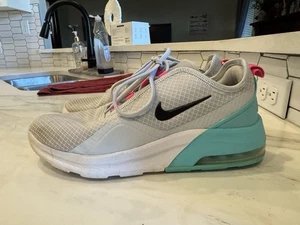 Size 9.5 - Nike Air Max Motion 2 South Beach Women’s White Green - Picture 1 of 7