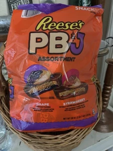 Nuovo Reeses JUMBO BAG PB&J burro di arachidi gelatina uva fragola snack 2 libbre 7 oz - Foto 1 di 2